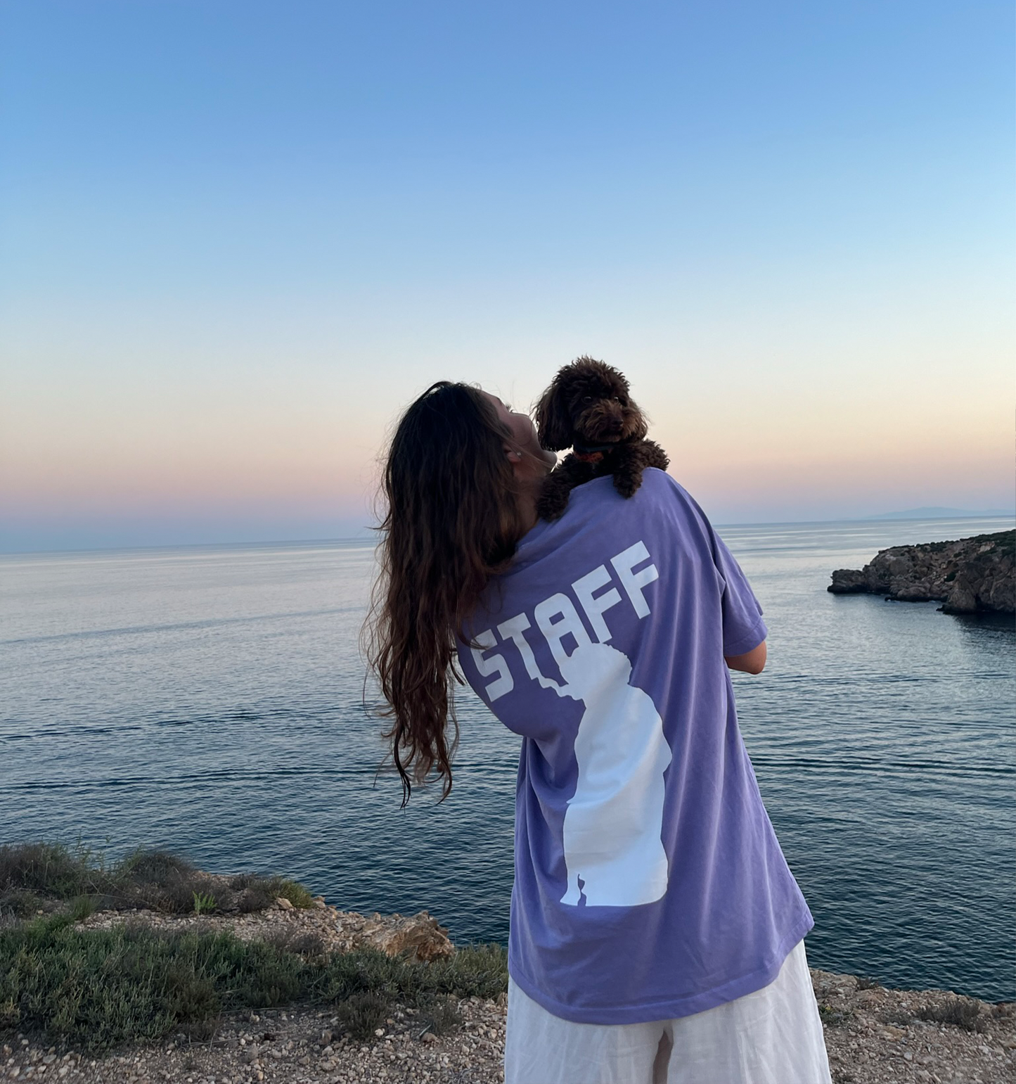 STAFF TEE